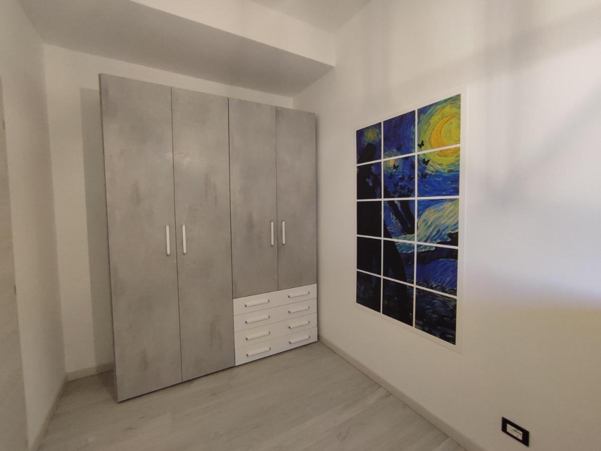 Vista Lago Lecco - Neiade Guest House Pescate Bagian luar foto