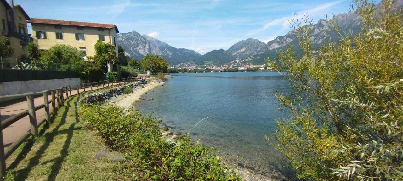 Vista Lago Lecco - Neiade Guest House Pescate Bagian luar foto